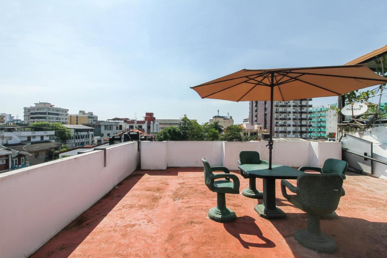 Hotel Oyo 473 Victoria Palace Lk