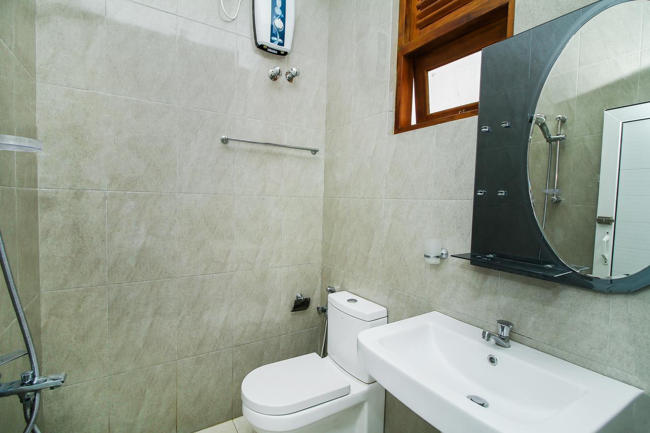 Hotel Oyo 473 Victoria Palace Lk