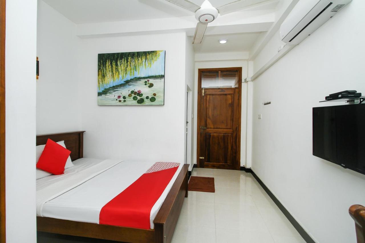 Oyo 473 Victoria Palace Lk Hotel