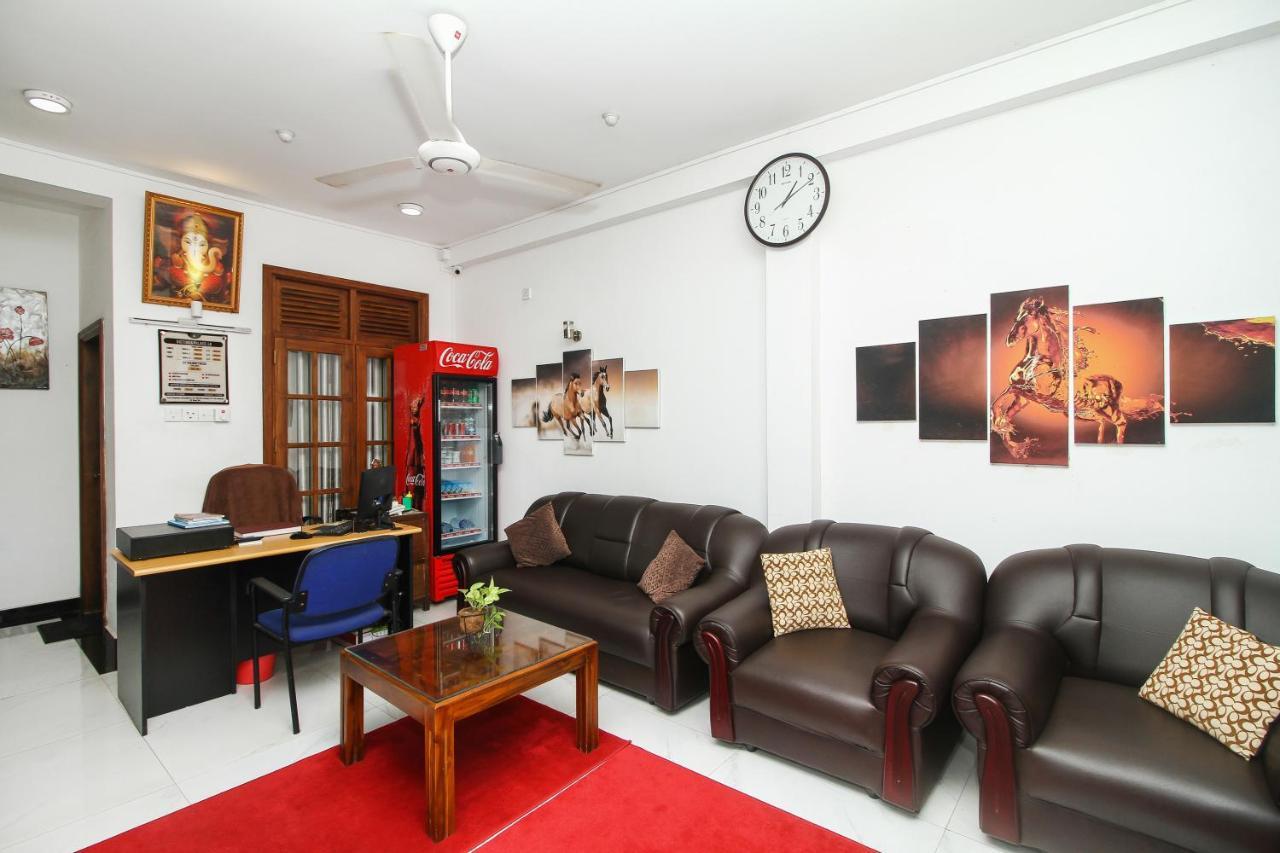 Oyo 473 Victoria Palace Lk Colombo
